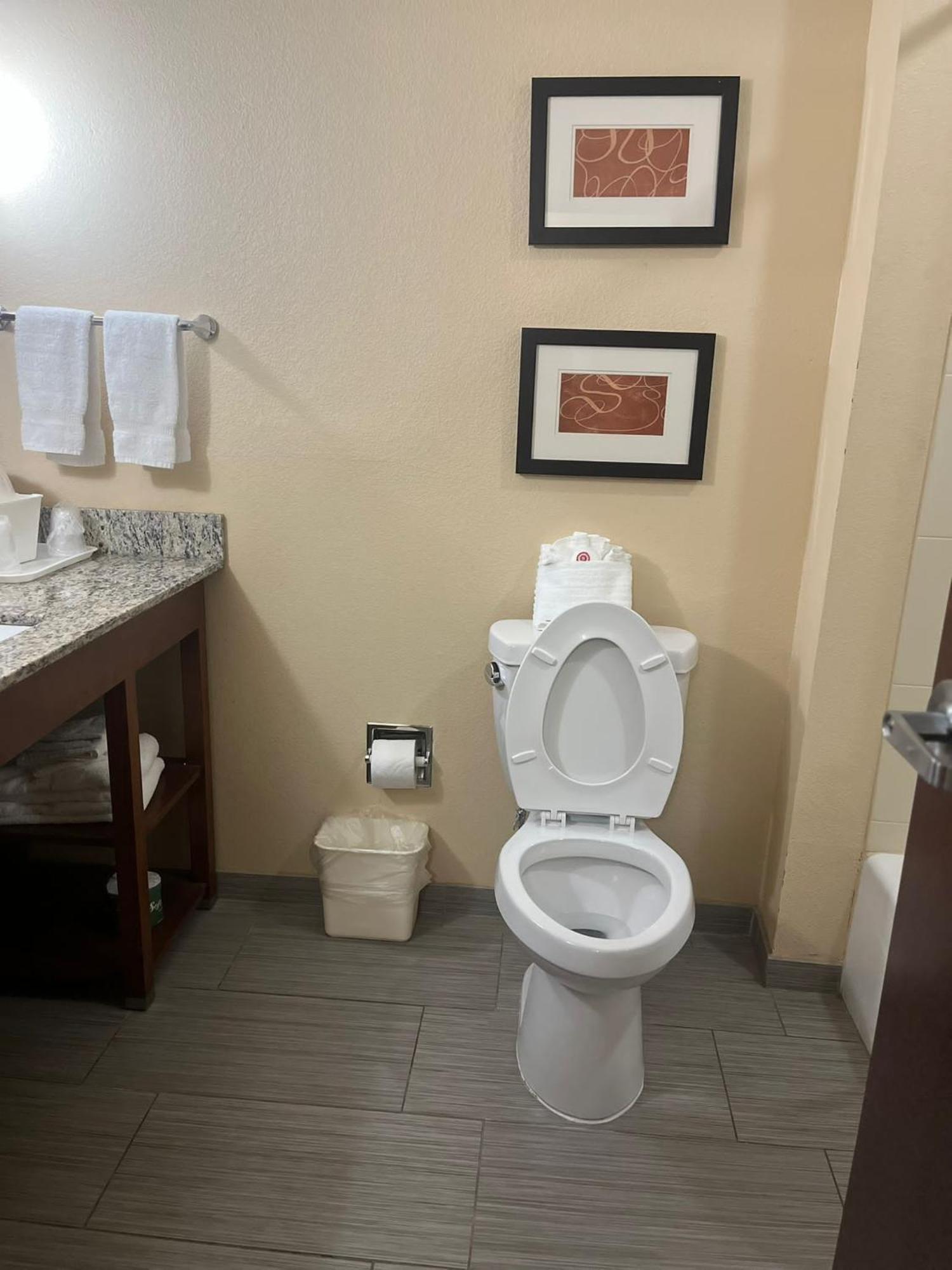 Comfort Suites Cotulla Near I-35 Exterior photo